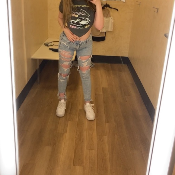 Meet your Posher, Trinity - Picture 3 of 10